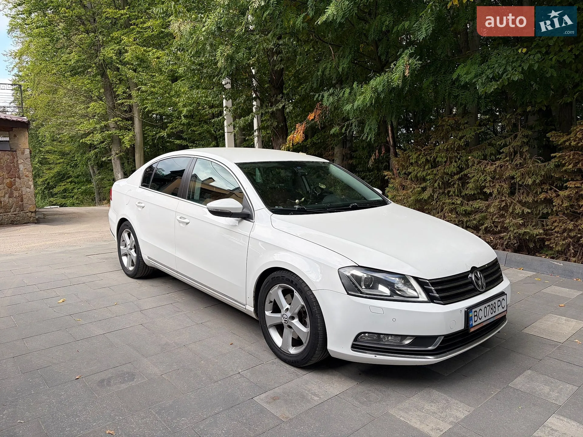 Volkswagen Passat, 2011