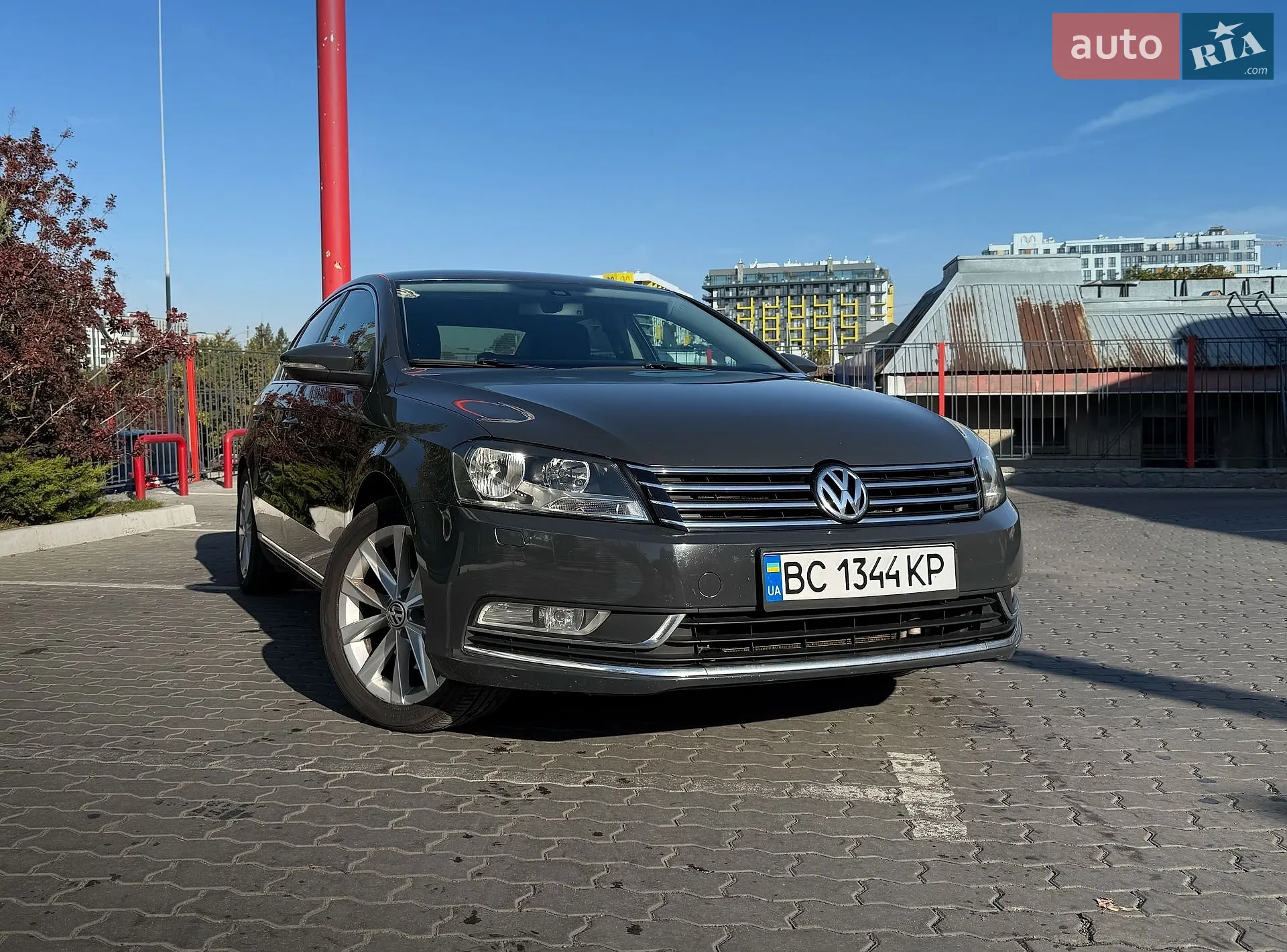Volkswagen Passat, 2011