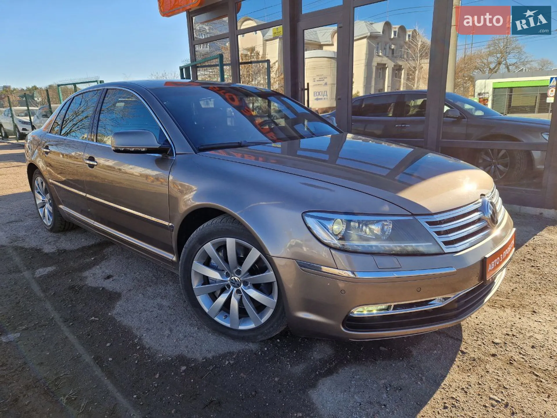 Volkswagen Phaeton, 2014