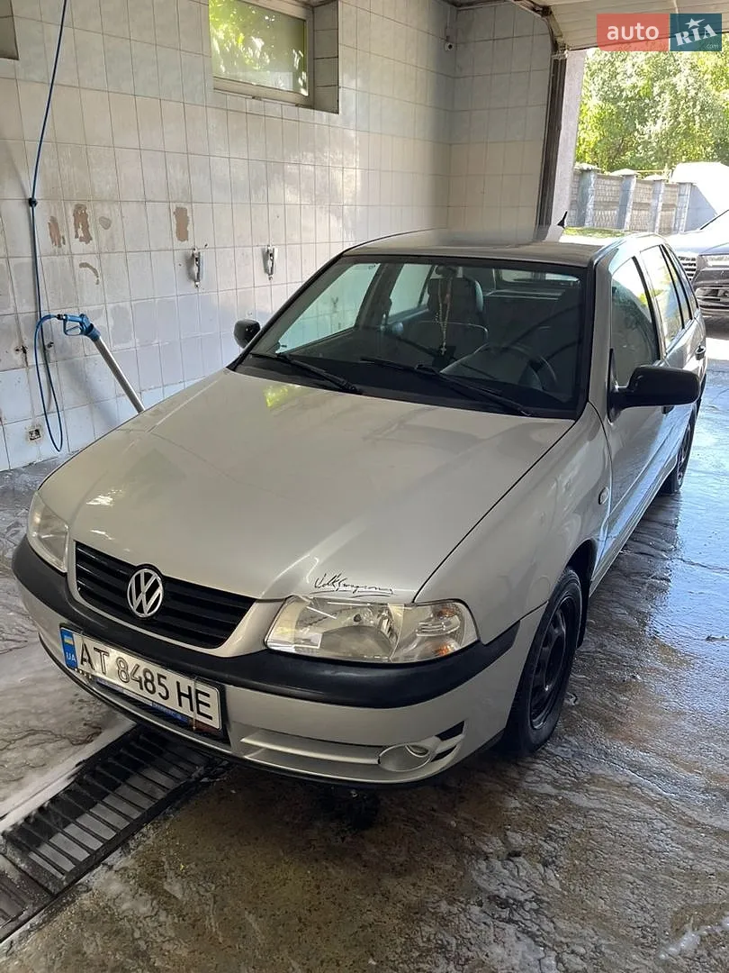 Volkswagen Pointer, 2004