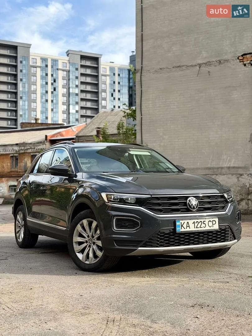 Volkswagen T-Roc, 2021