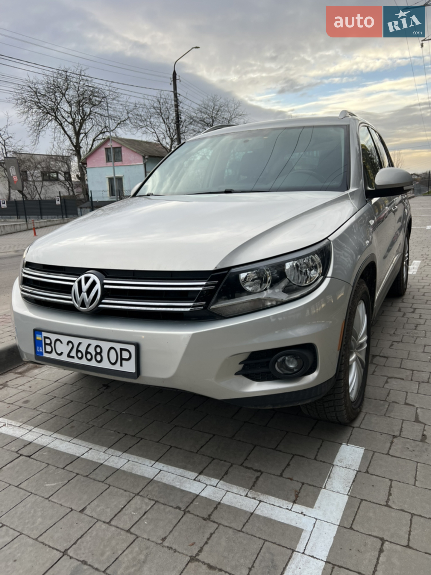 Volkswagen Tiguan, 2012
