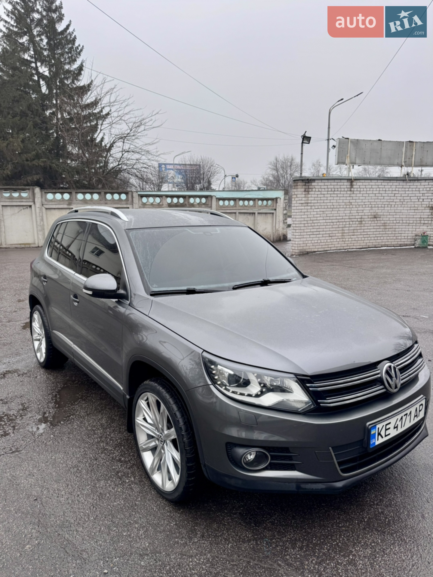 Volkswagen Tiguan, 2011