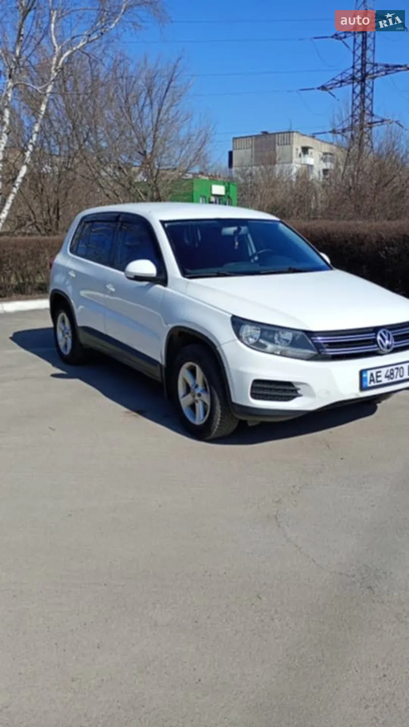 Volkswagen Tiguan 2011 — 1
