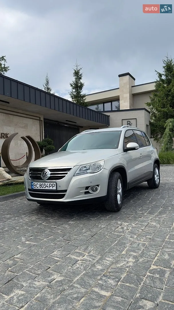 Volkswagen Tiguan, 2009