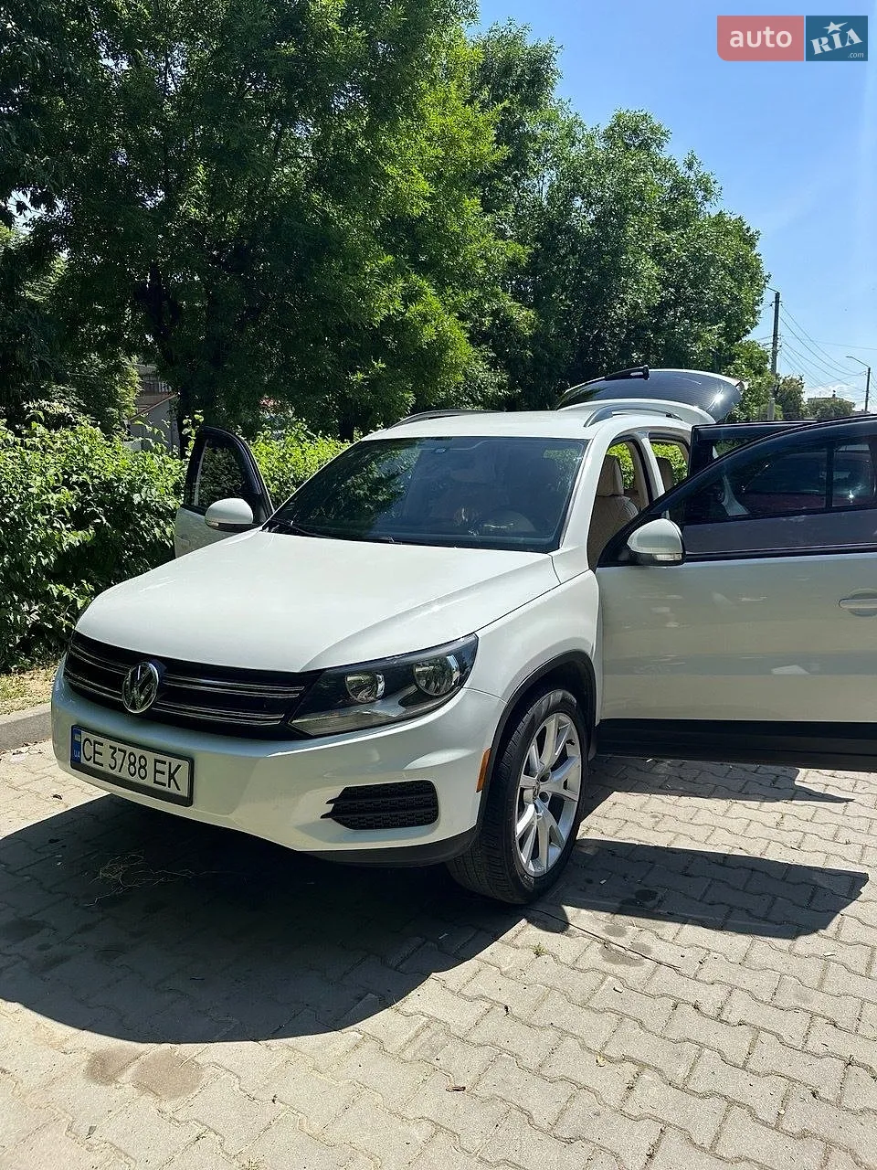 Volkswagen Tiguan, 2015