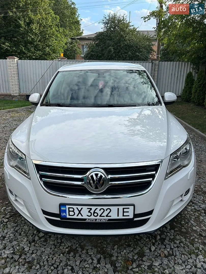 Volkswagen Tiguan, 2011