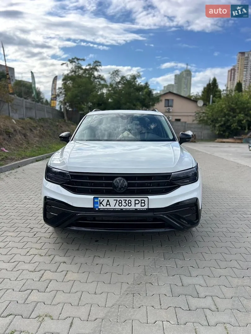 Volkswagen Tiguan, 2022