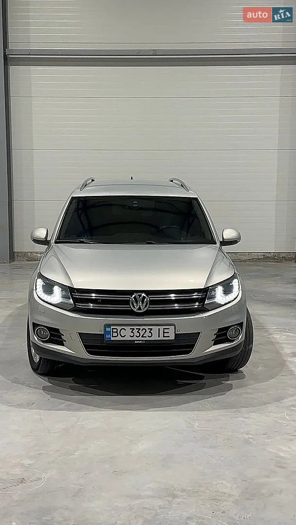 Volkswagen Tiguan, 2015
