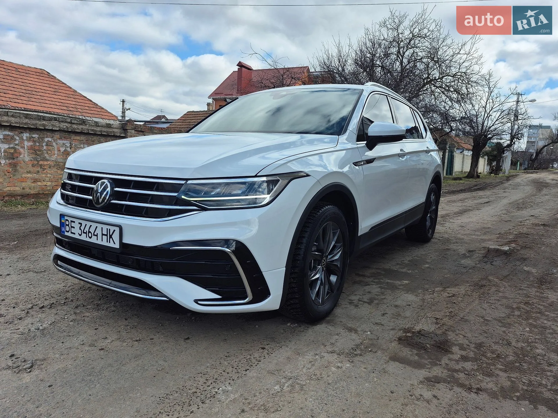 Volkswagen Tiguan 2022 — 1