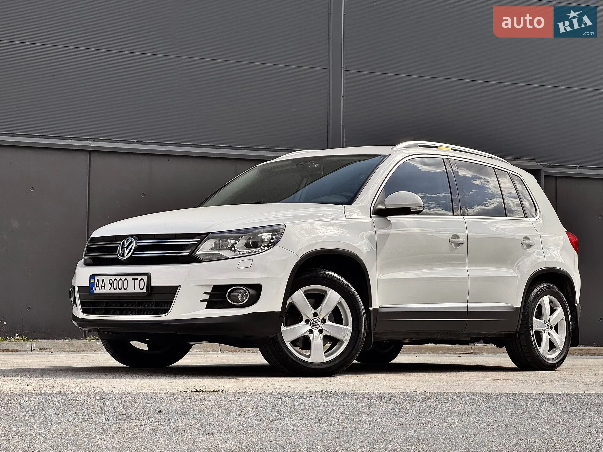 Volkswagen Tiguan, 2011