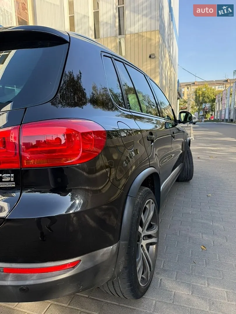 Volkswagen Tiguan, 2012