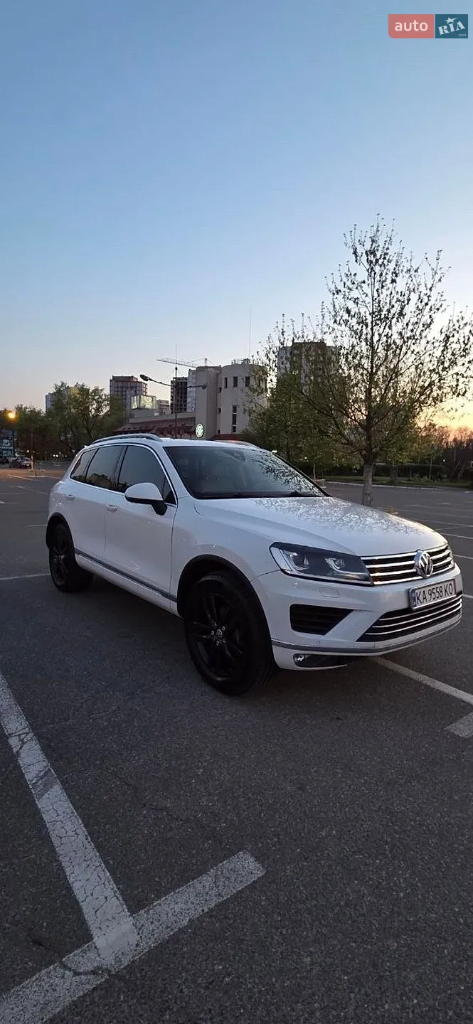 Volkswagen Touareg, 2015