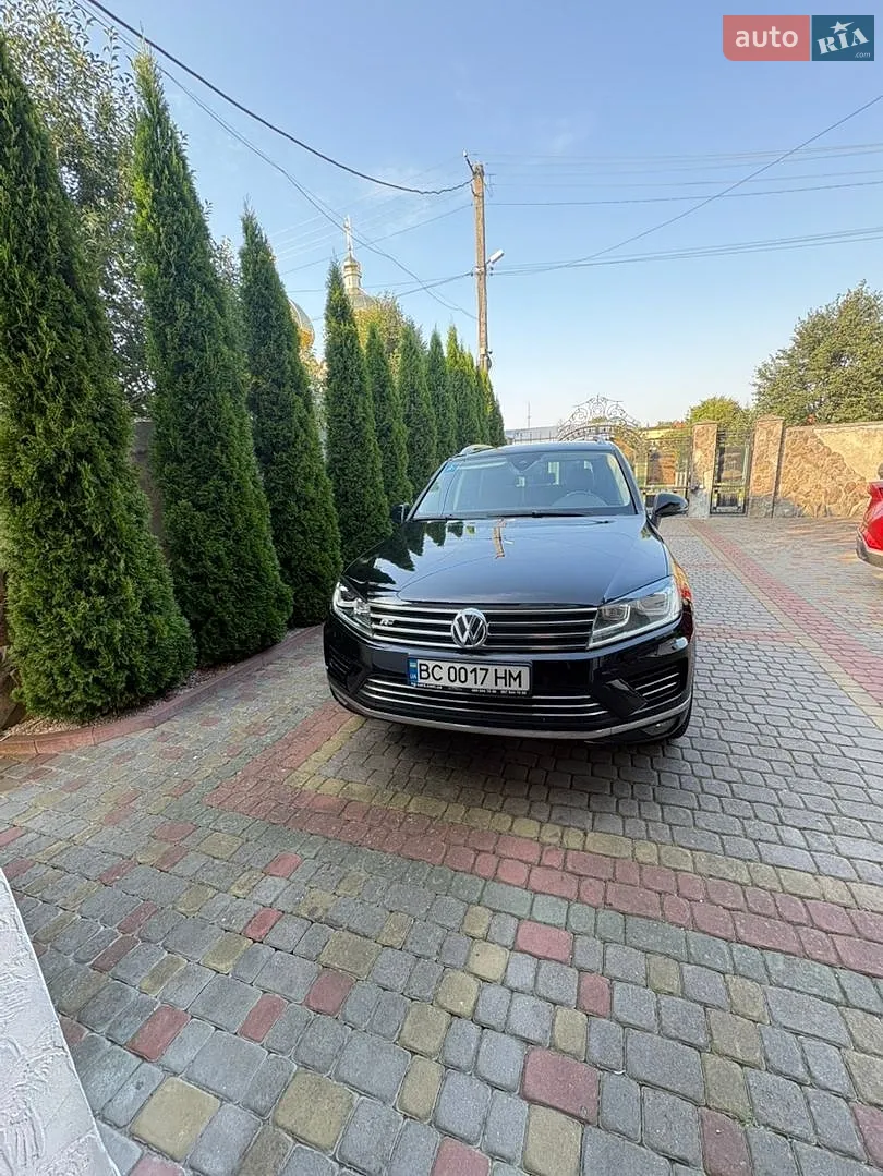 Volkswagen Touareg, 2015
