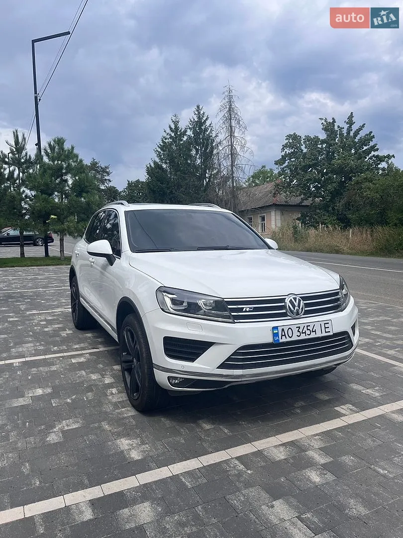 Volkswagen Touareg, 2015