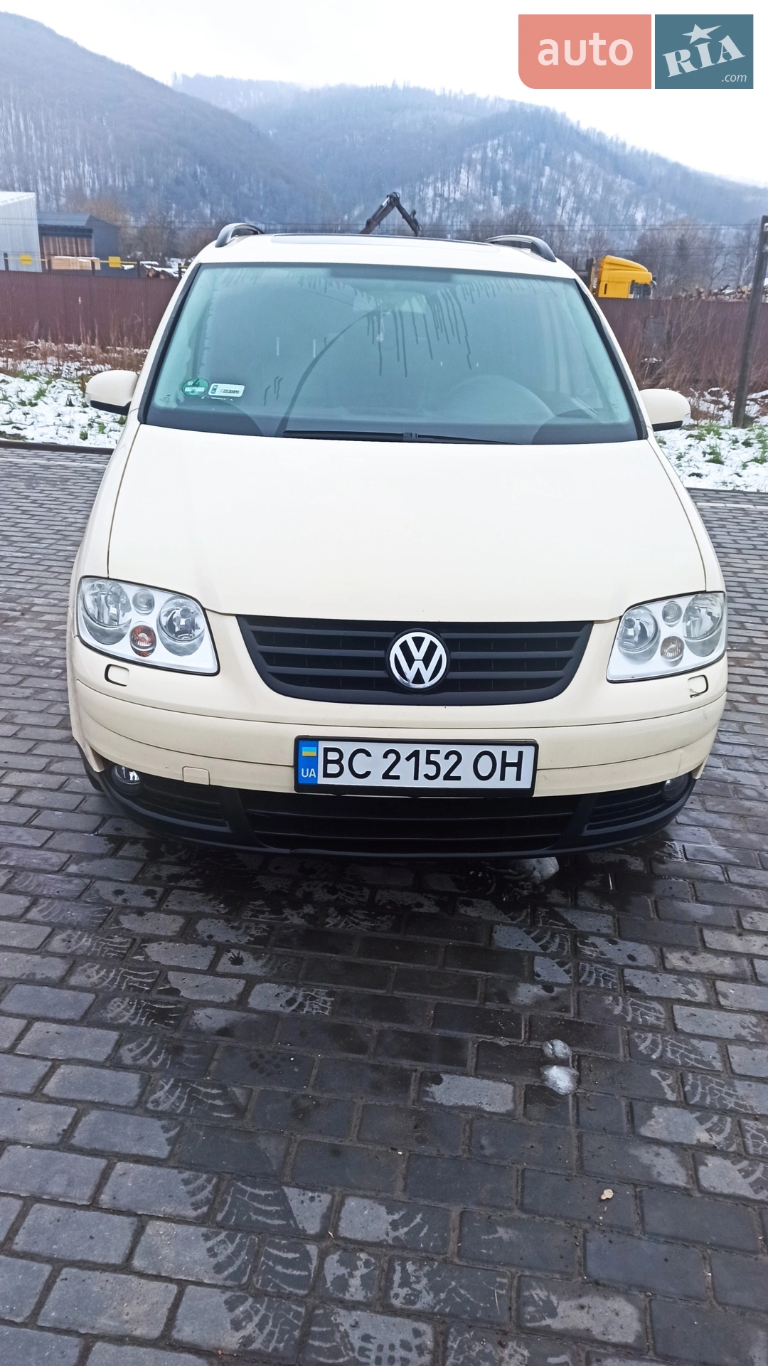 Volkswagen Touran, 2004