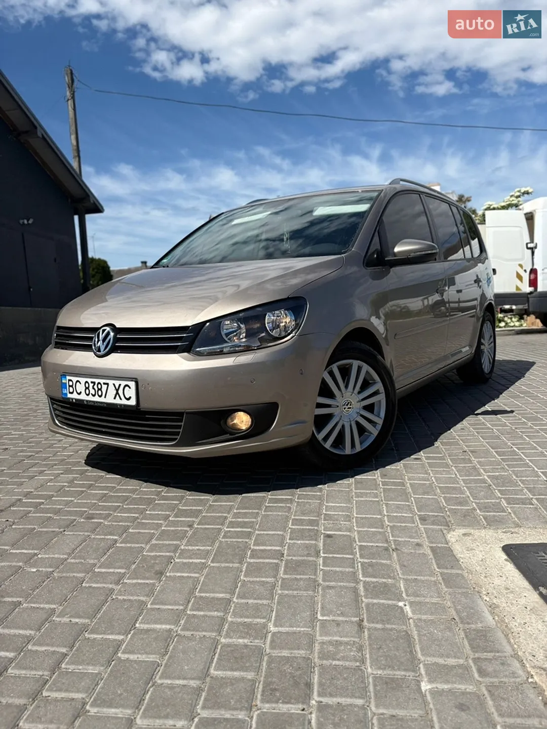Volkswagen Touran, 2014
