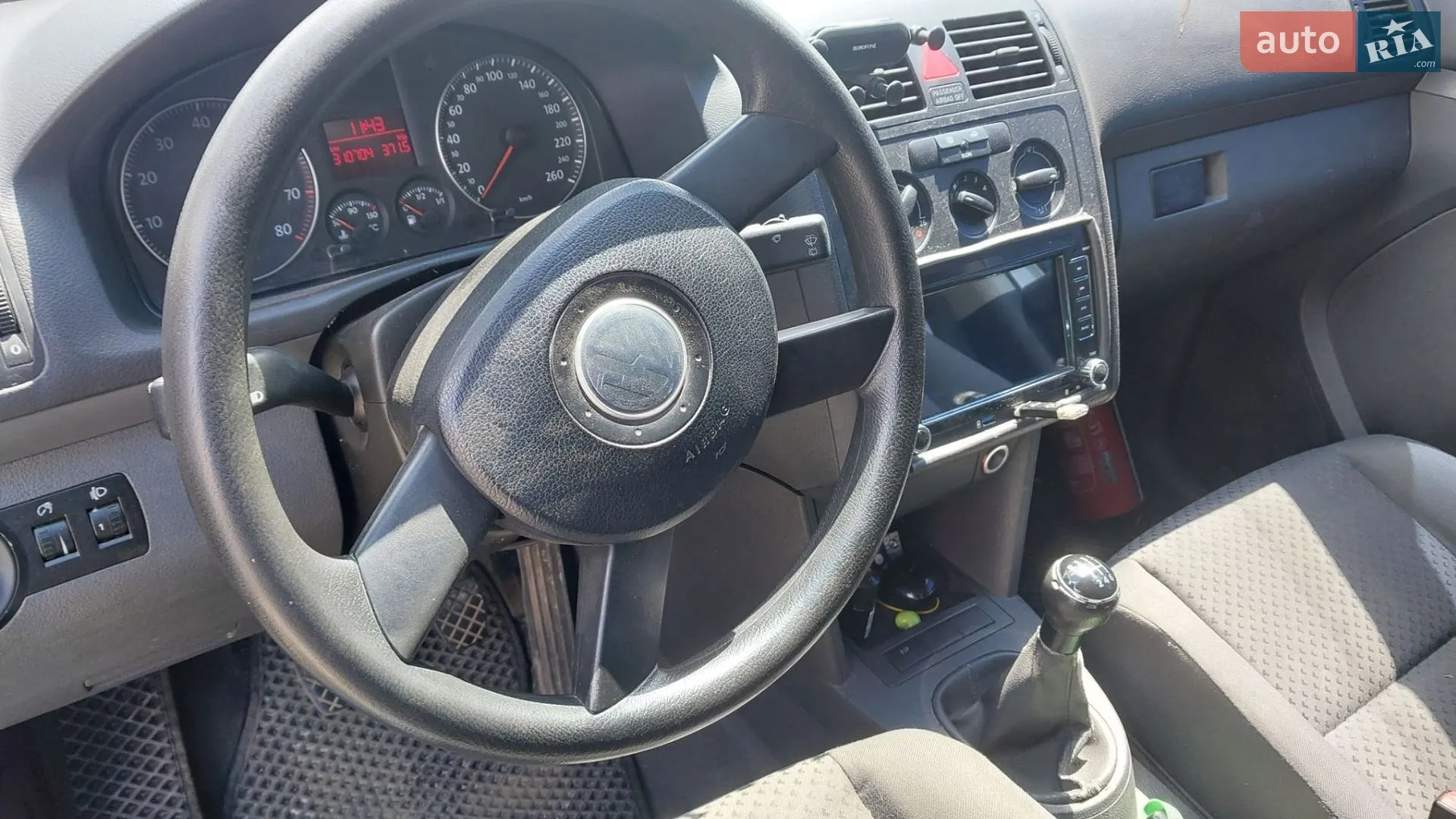 Volkswagen Touran, 2003