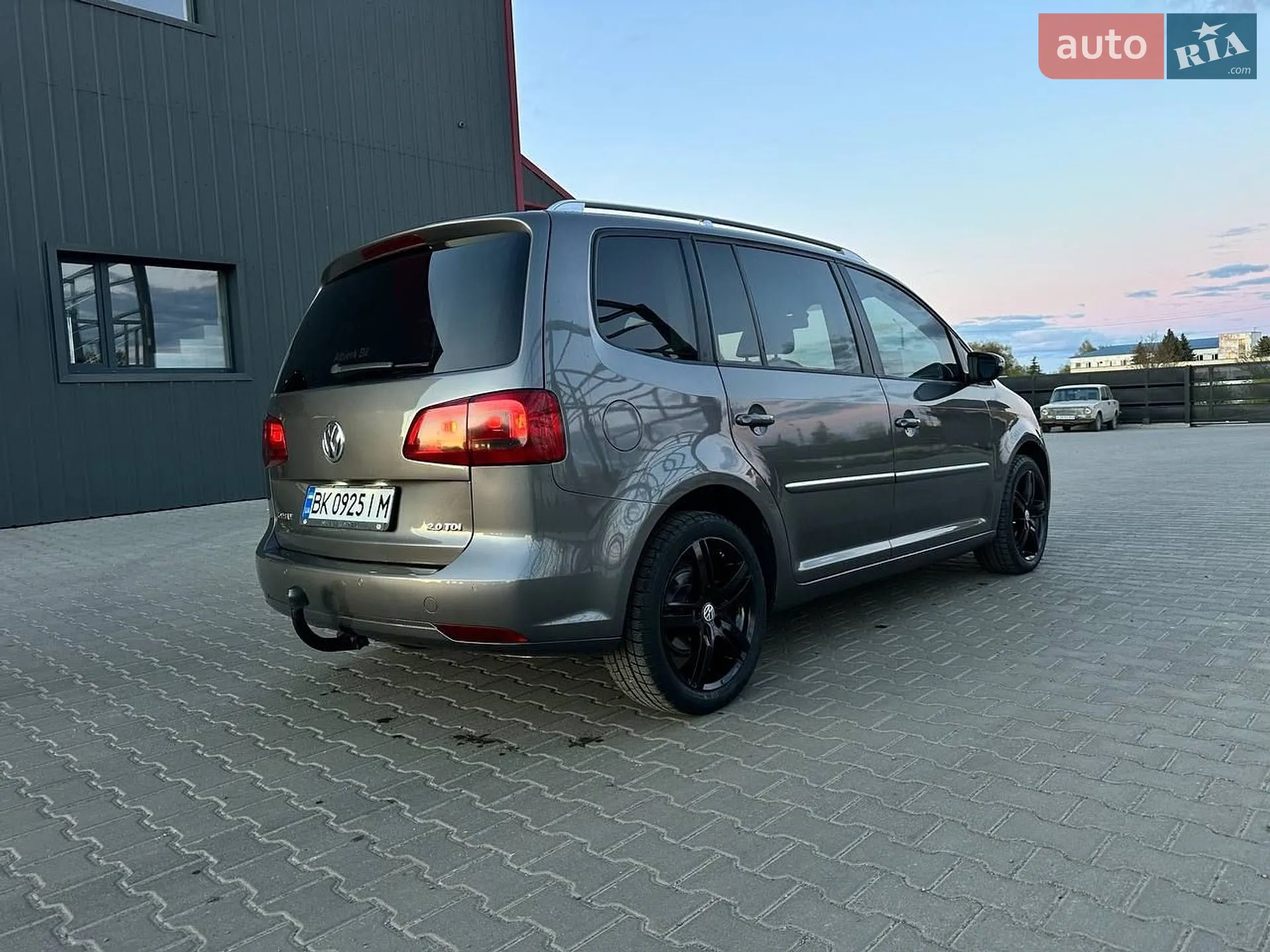 Volkswagen Touran, 2010