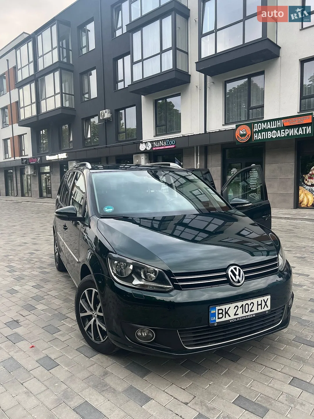 Volkswagen Touran, 2011