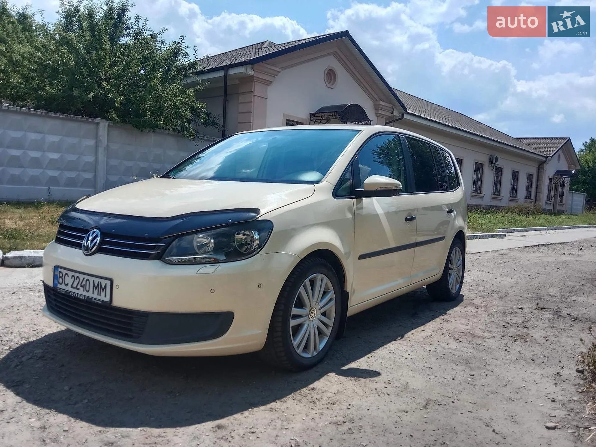 Volkswagen Touran, 2012