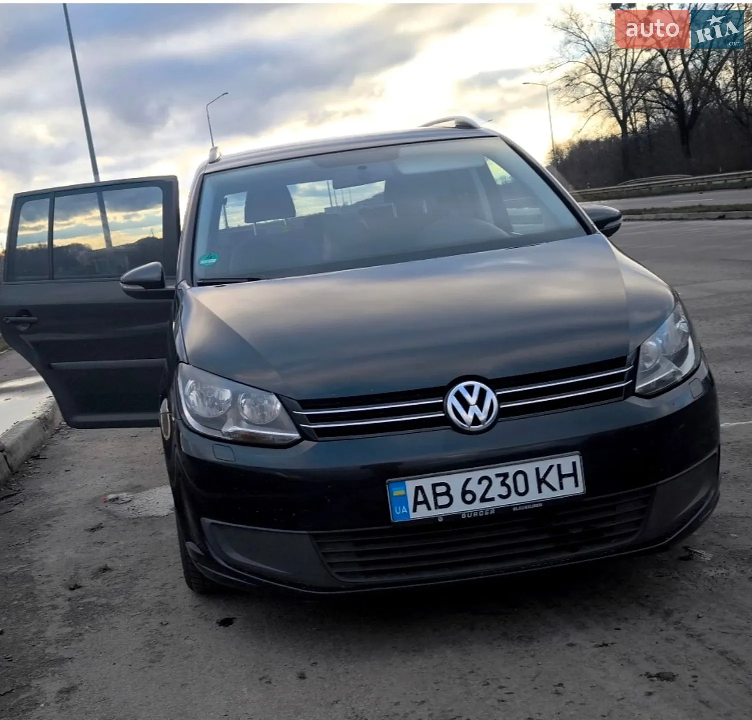 Volkswagen Touran, 2011