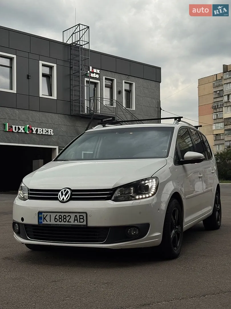 Volkswagen Touran, 2012