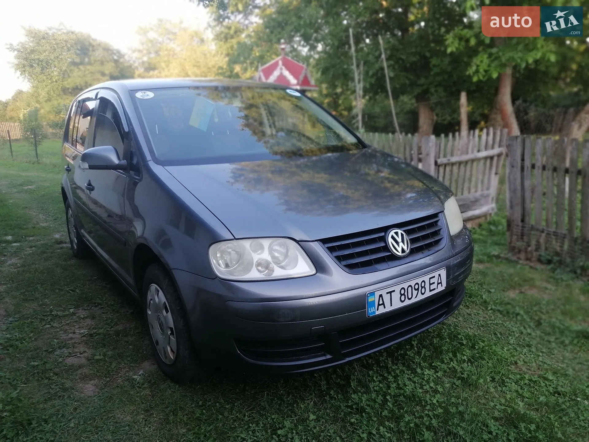 Volkswagen Touran, 2004