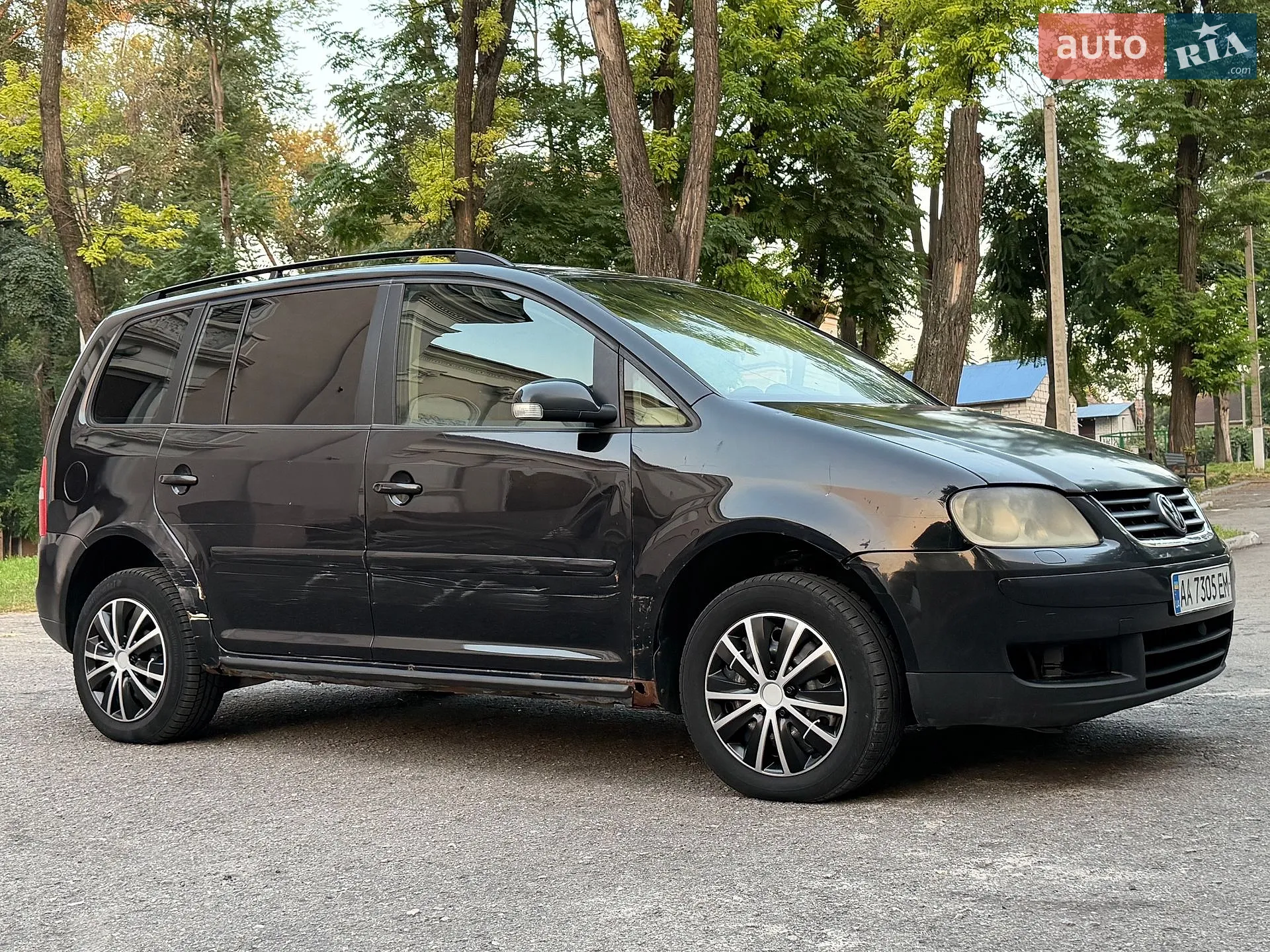 Volkswagen Touran, 2004