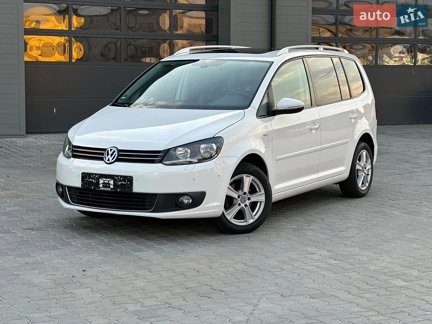 Volkswagen Touran, 2013