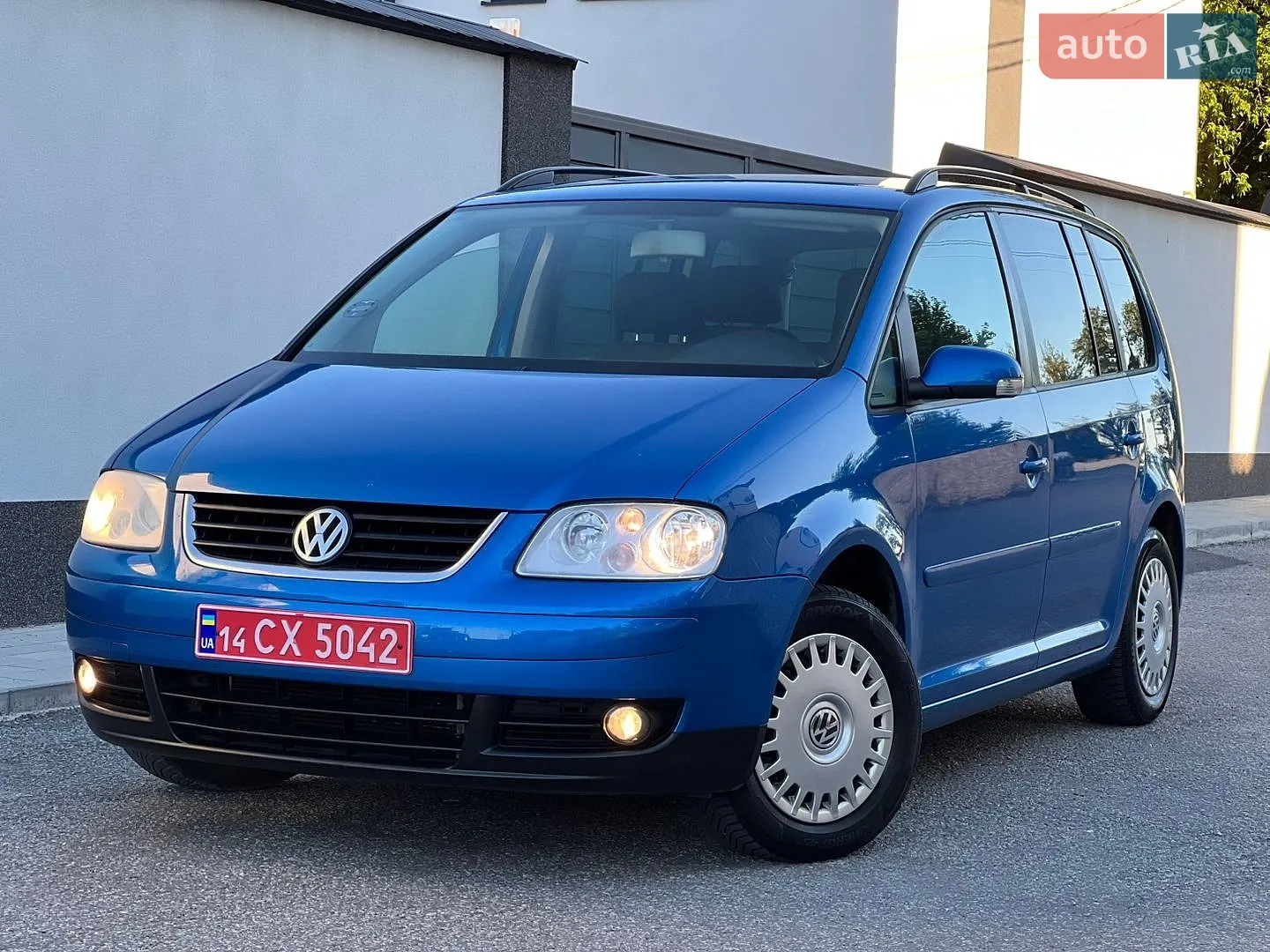 Volkswagen Touran, 2004