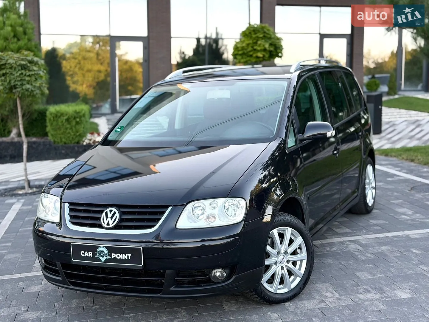 Volkswagen Touran, 2005