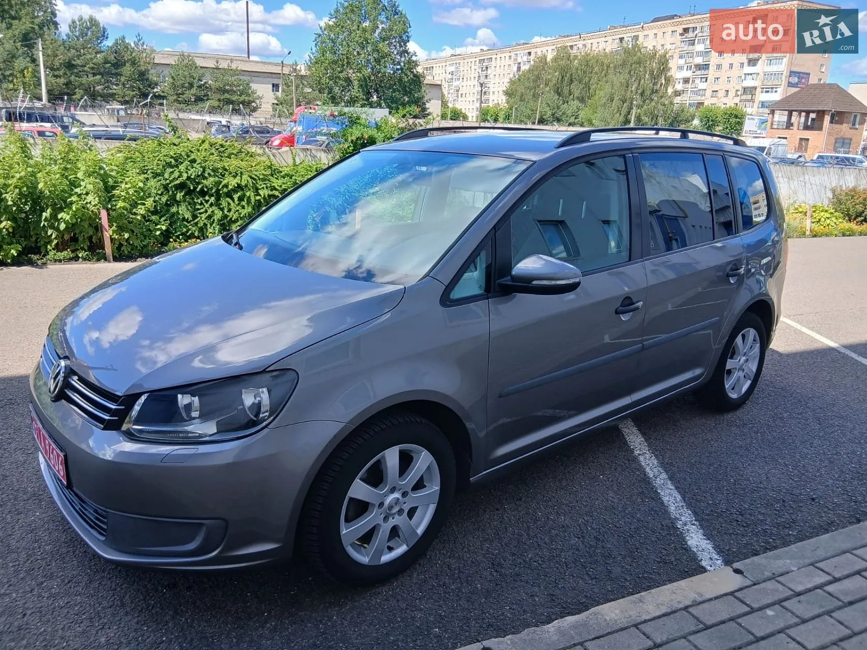 Volkswagen Touran, 2011