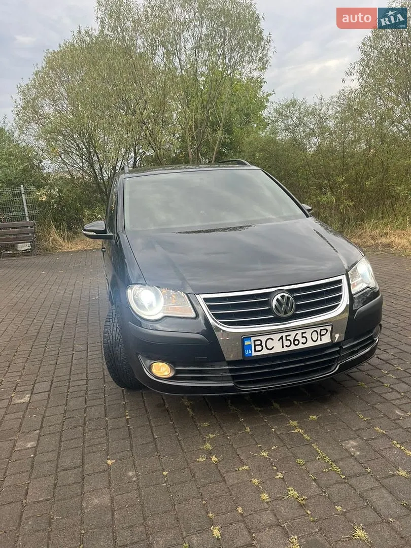 Volkswagen Touran, 2010