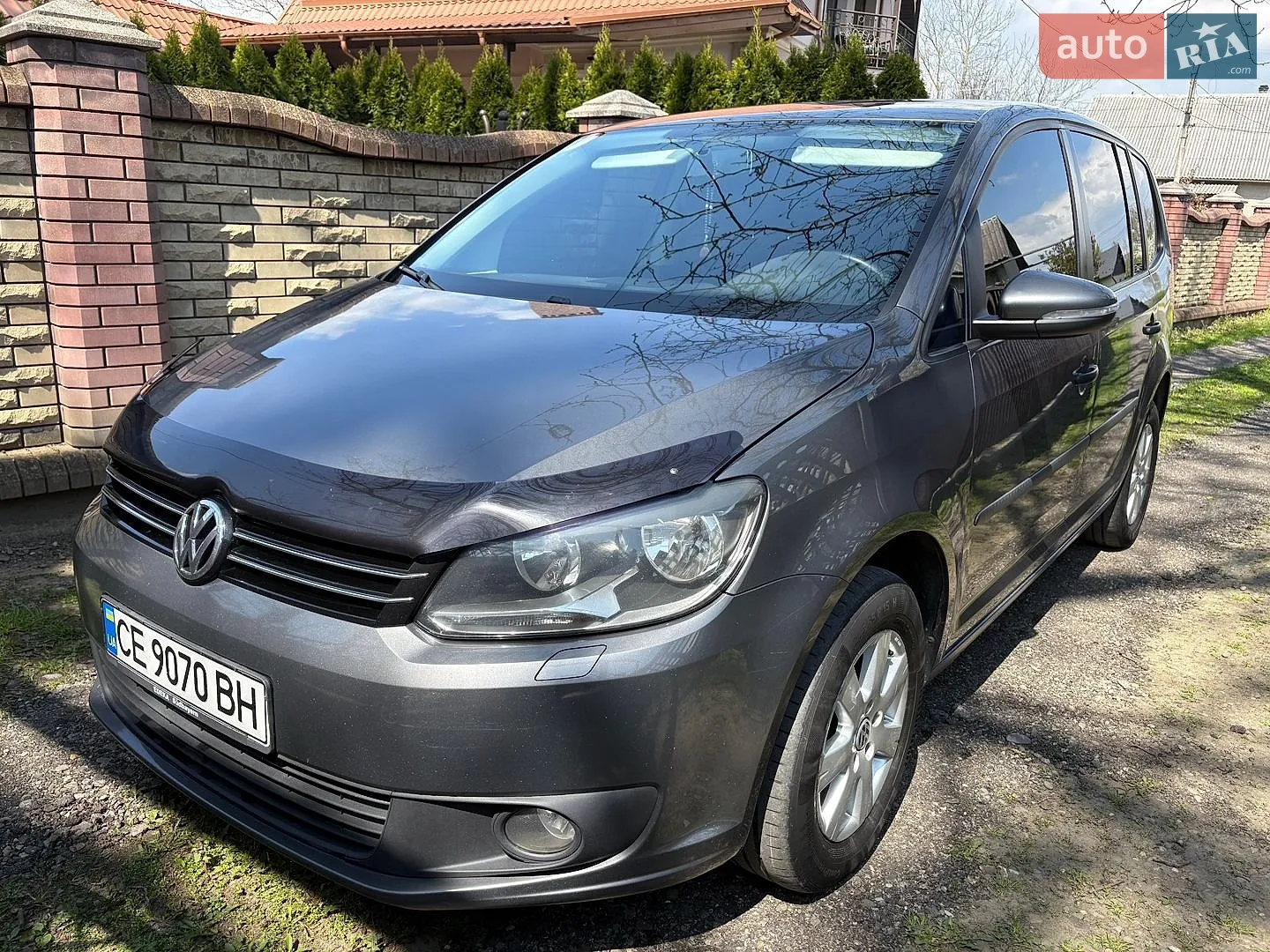 Volkswagen Touran, 2012