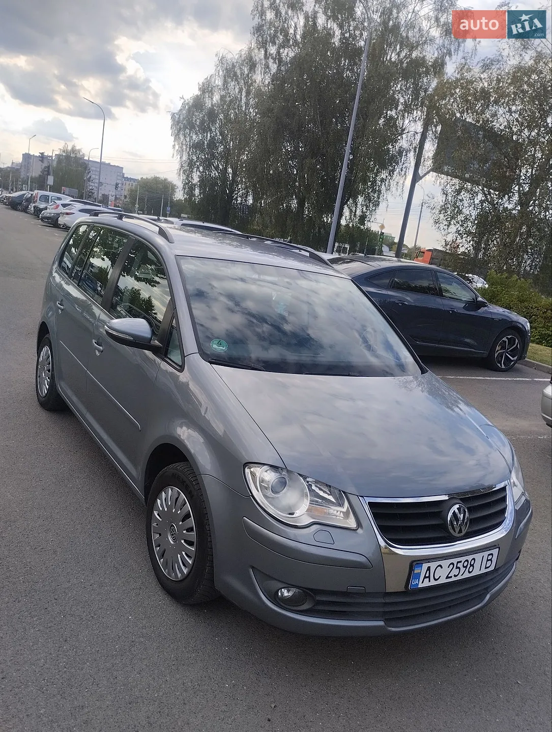 Volkswagen Touran, 2009