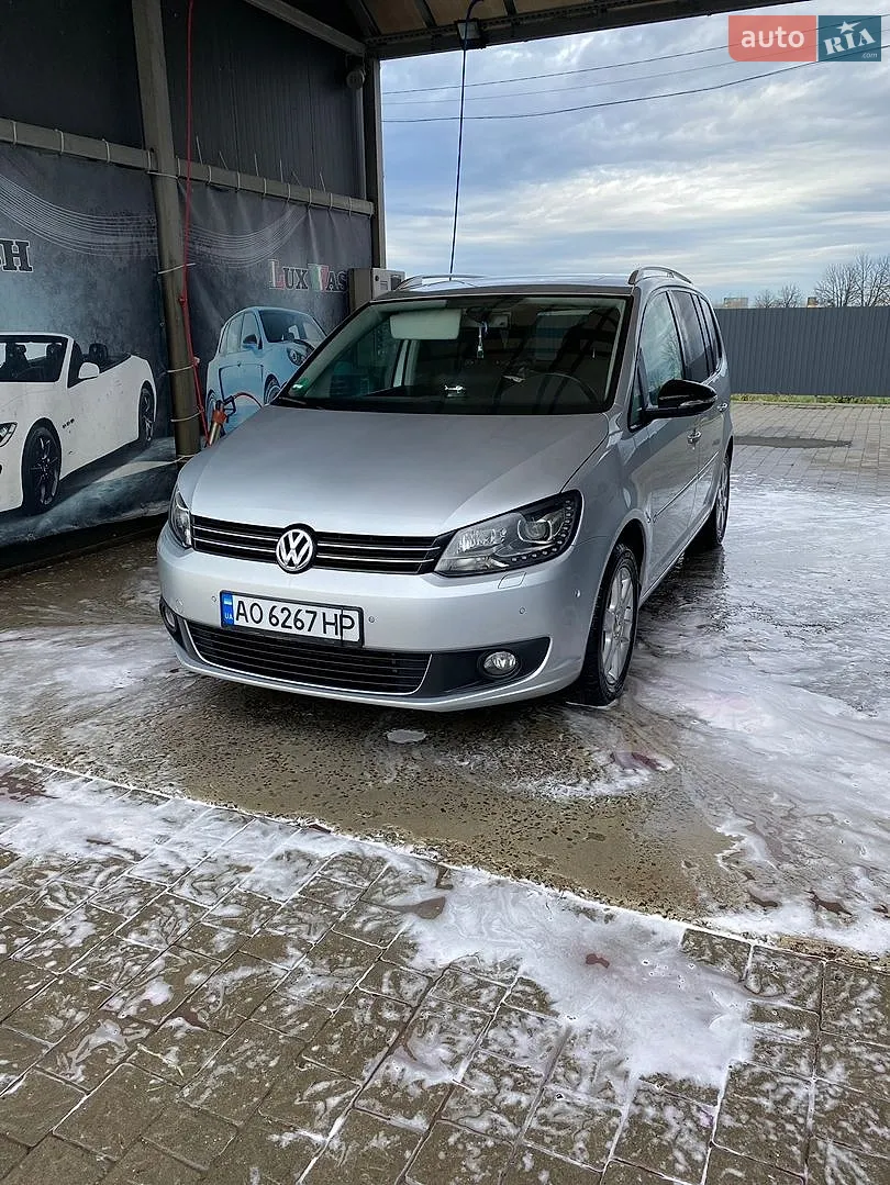 Volkswagen Touran, 2011