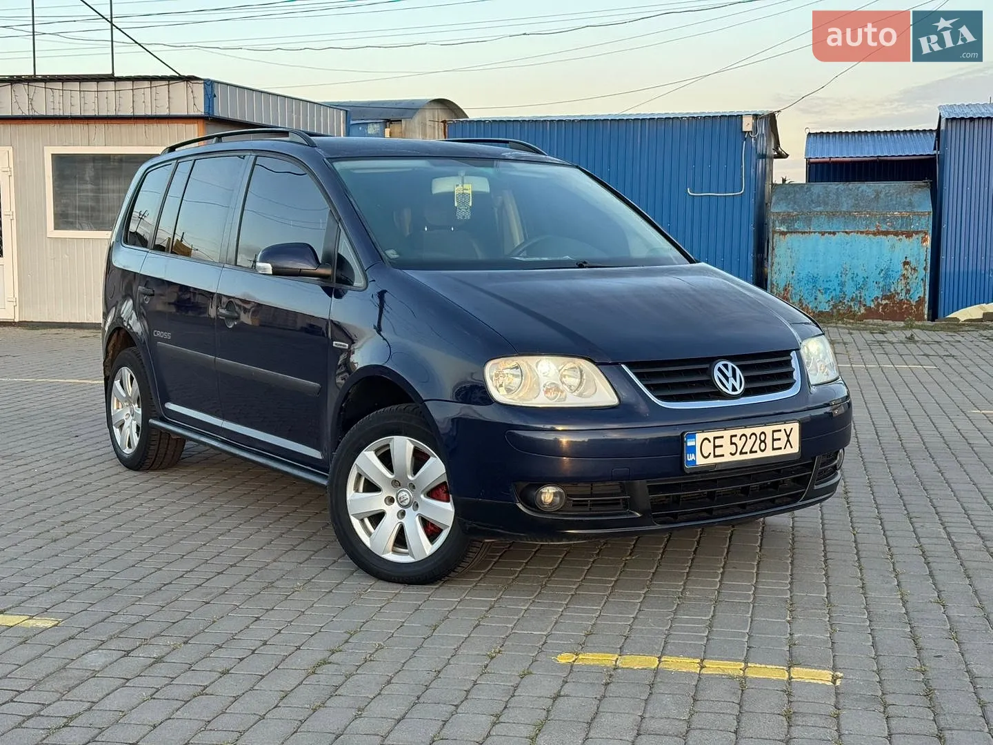 Volkswagen Touran, 2004