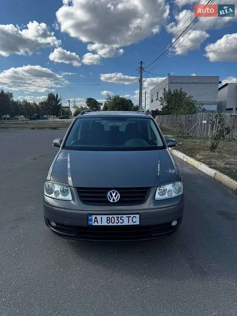 Volkswagen Touran, 2005