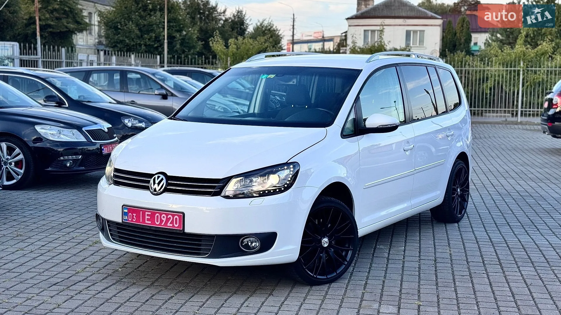 Volkswagen Touran, 2011