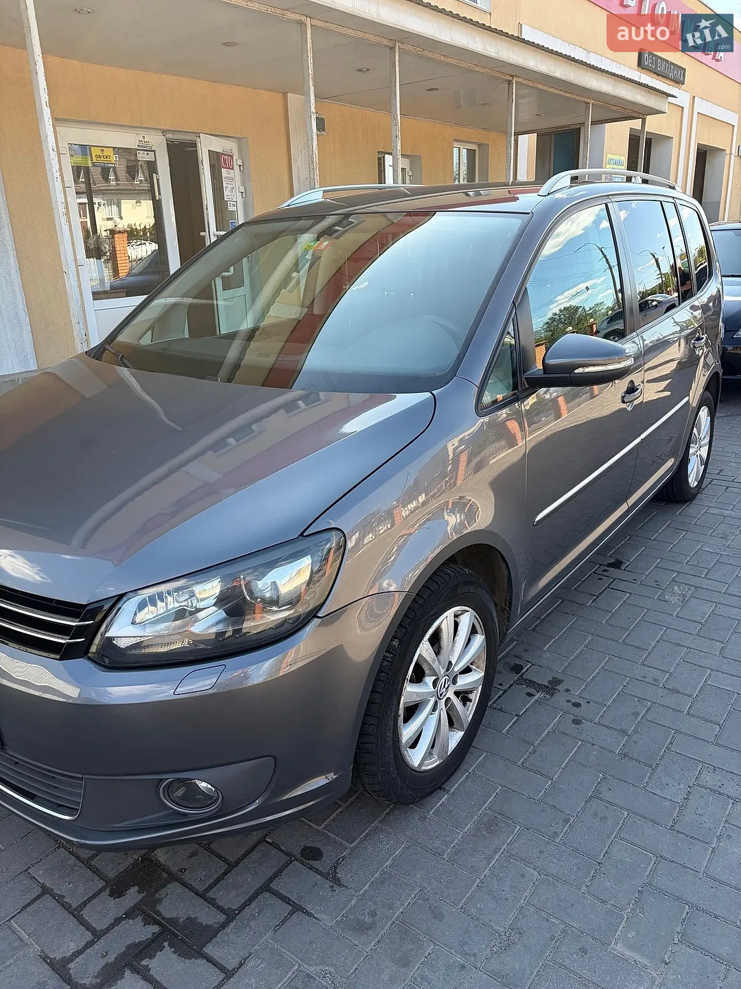 Volkswagen Touran, 2011