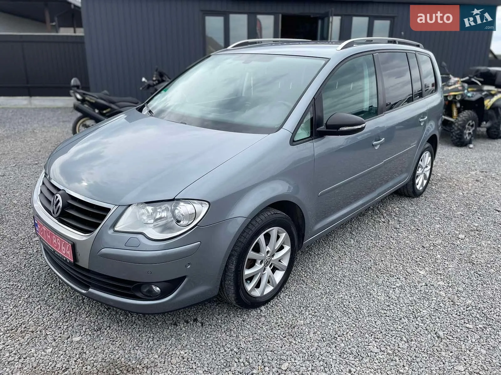 Volkswagen Touran, 2010