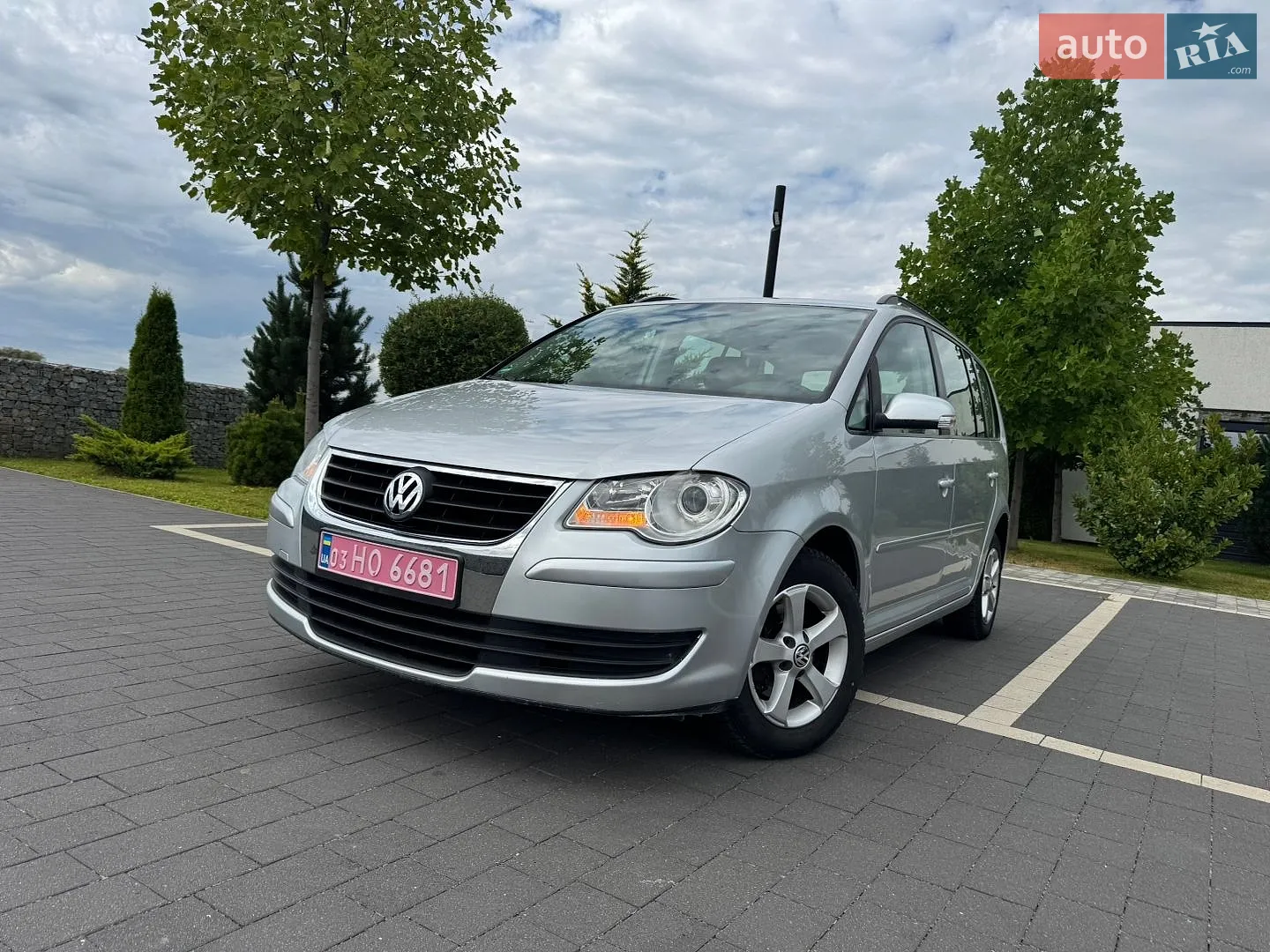 Volkswagen Touran, 2009