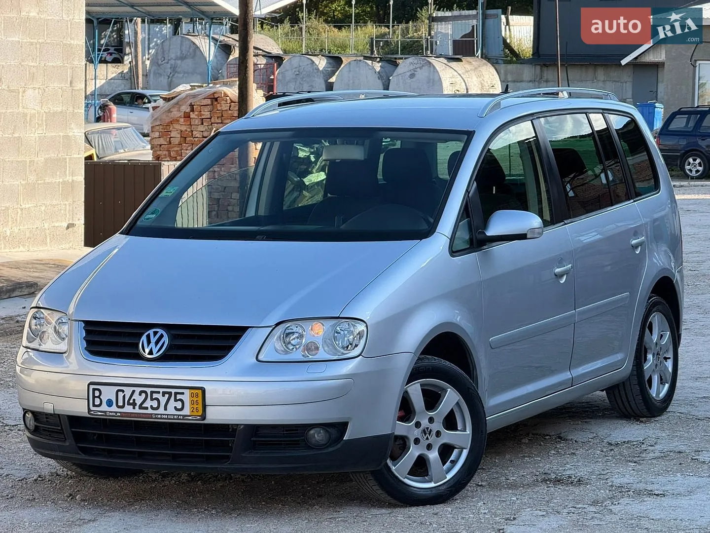 Volkswagen Touran, 2004