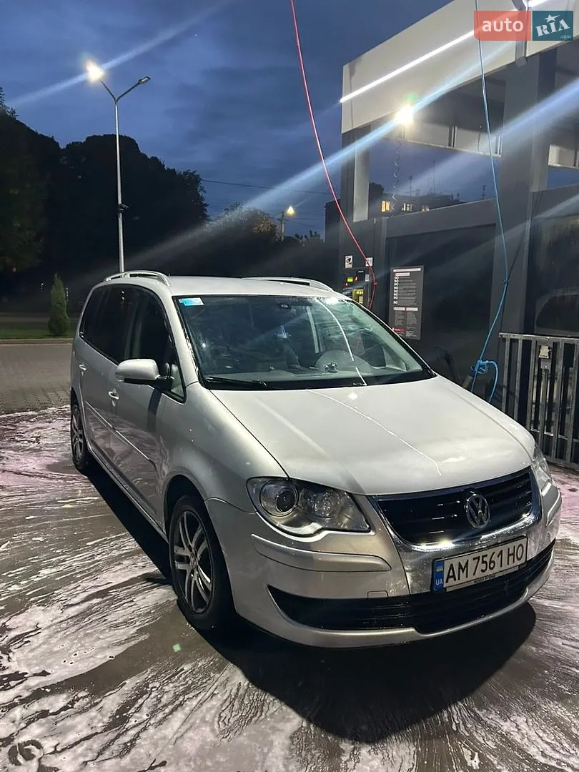 Volkswagen Touran, 2008