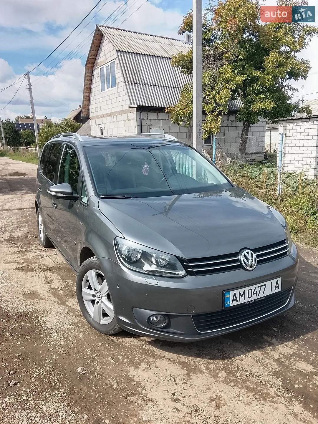 Volkswagen Touran, 2013