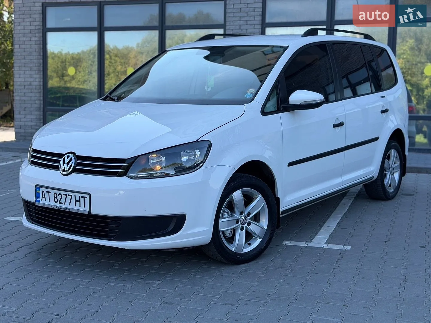 Volkswagen Touran, 2011