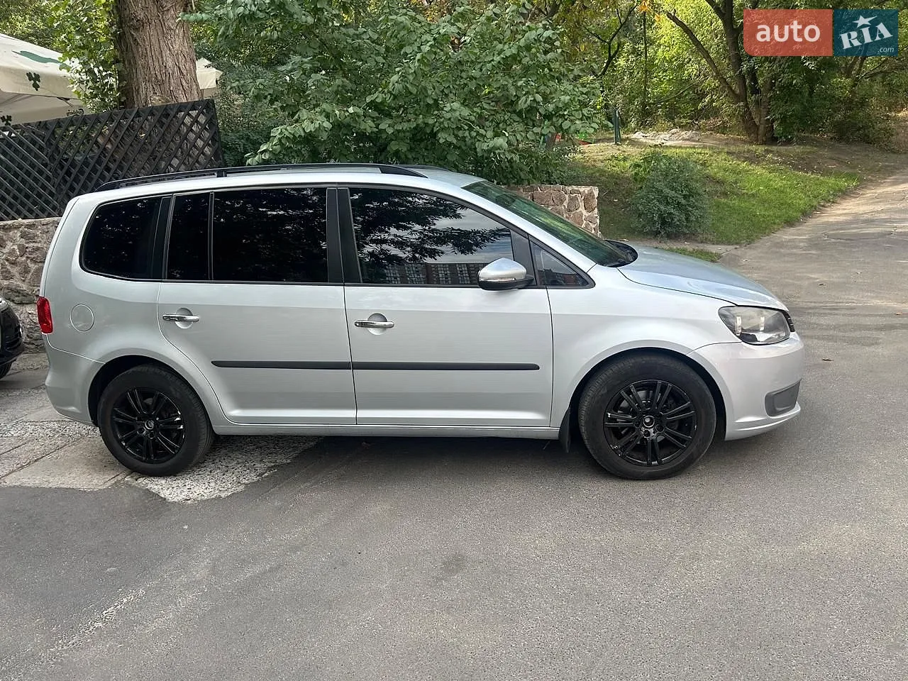 Volkswagen Touran, 2011