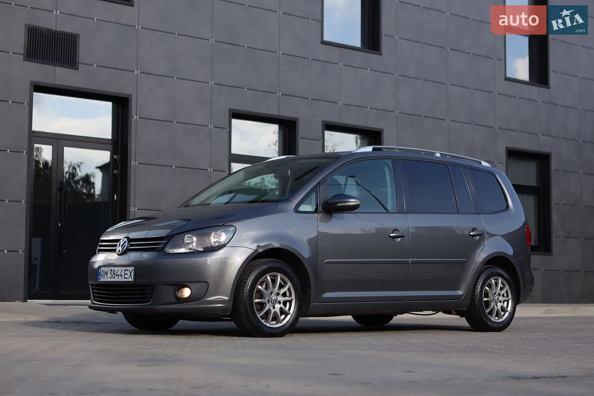 Volkswagen Touran, 2013