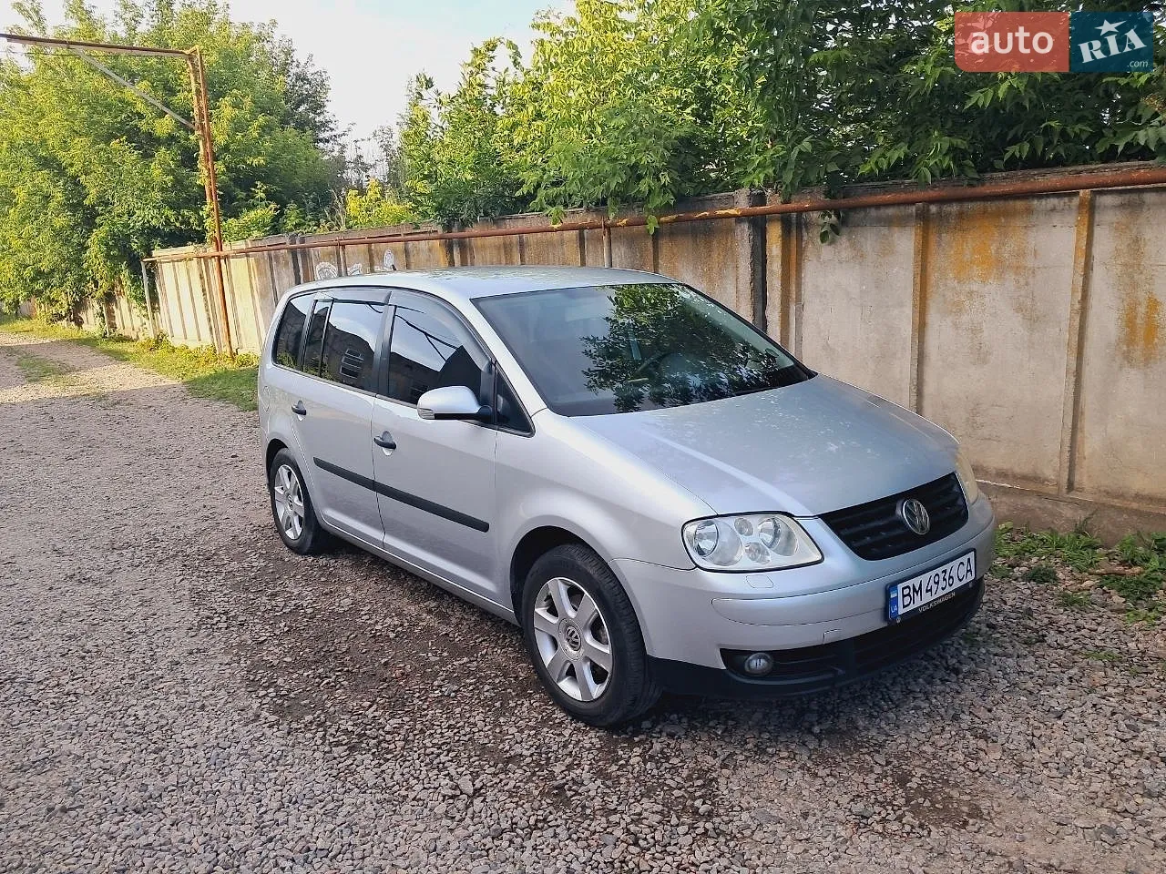 Volkswagen Touran, 2004